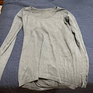 Lulu lemon yoga shirt